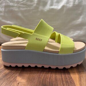 Reef Water Vista Higher Sandals Size: 8